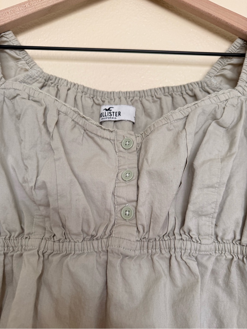 Hollister Light Green Puff Sleeve Crop Top - Picture 3 of 6